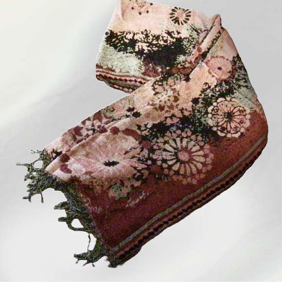 Earthbound - Picture 1 of 2